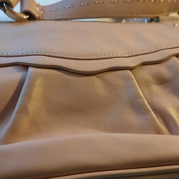 David Charles Famous Designer Peach Color Bag - Picture 2 of 5